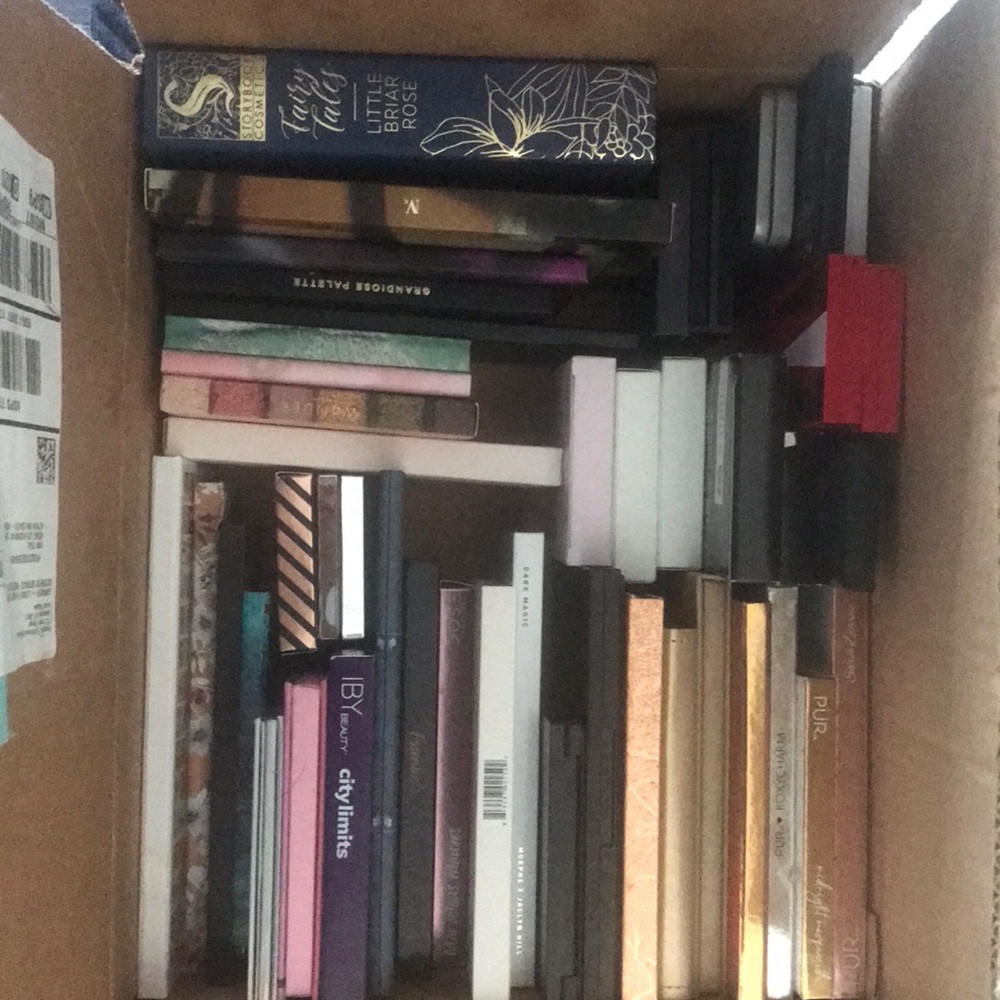 45 designer eye, highlighter/bronzer pallets
